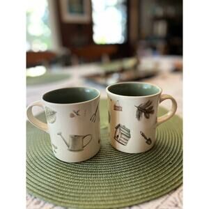 Pfaltzgraff Naturewood Portfolio Stoneware Mugs Vintage Clover Design Set of 2